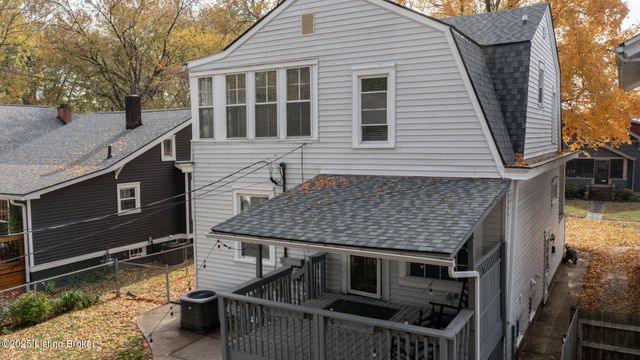 5 Maple Ct, Louisville, KY 40214