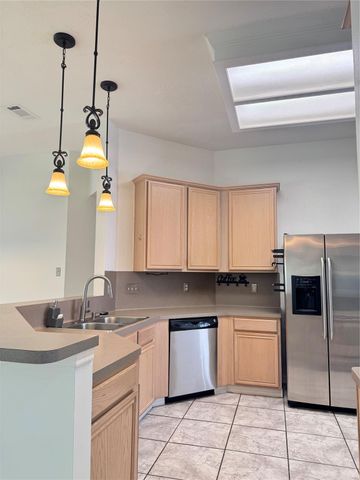 3210 Woodcreek Glen Lane, Houston, TX 77073