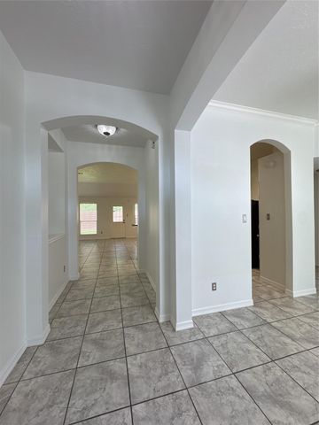 3210 Woodcreek Glen Lane, Houston, TX 77073