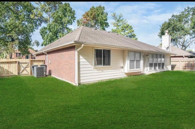 3210 Woodcreek Glen Lane, Houston, TX 77073