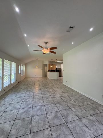 3210 Woodcreek Glen Lane, Houston, TX 77073