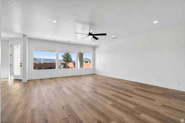 1418 E HAYROCKS DR, St. George, UT 84790