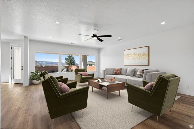 1418 E HAYROCKS DR, St. George, UT 84790