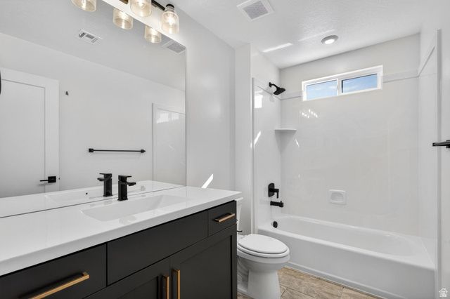 1418 E HAYROCKS DR, St. George, UT 84790