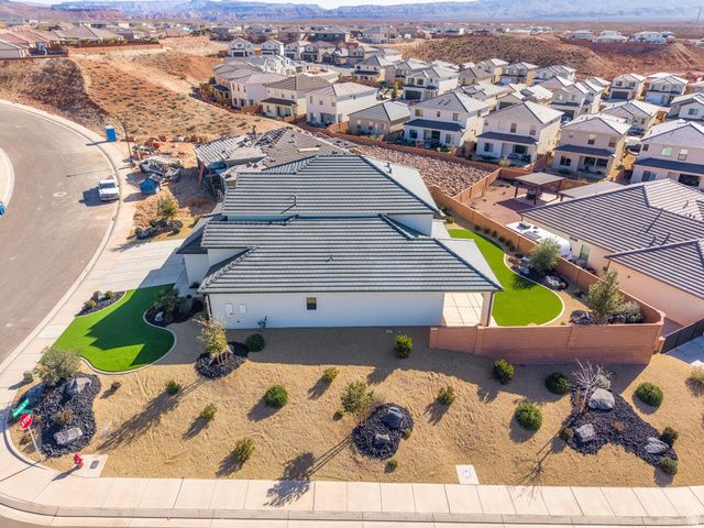 1418 E HAYROCKS DR, St. George, UT 84790