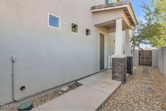 1139 N Harold Street, Tempe, AZ 85288