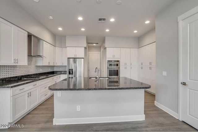1139 N Harold Street, Tempe, AZ 85288