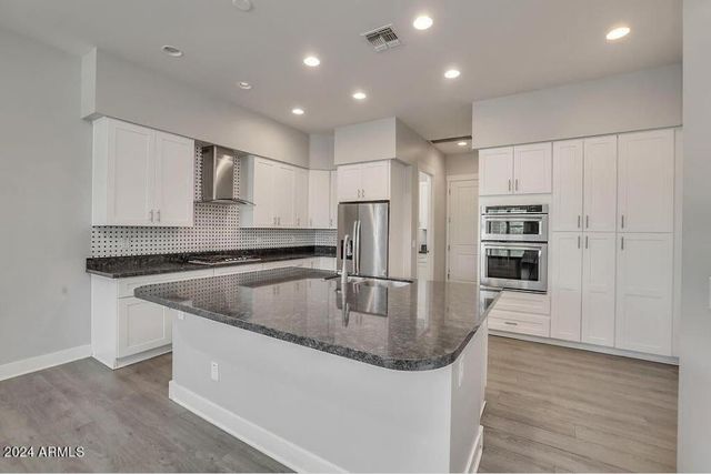 1139 N Harold Street, Tempe, AZ 85288