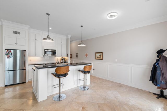 2802 Morrison Street 104, Houston, TX 77009