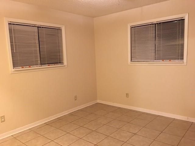 1412 W Willis Street, Alvin, TX 77511