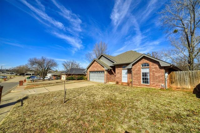923 Castle Road, Edmond, OK 73034