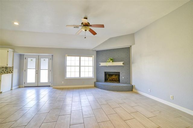 923 Castle Road, Edmond, OK 73034