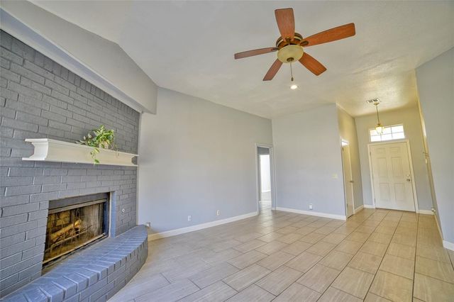 923 Castle Road, Edmond, OK 73034