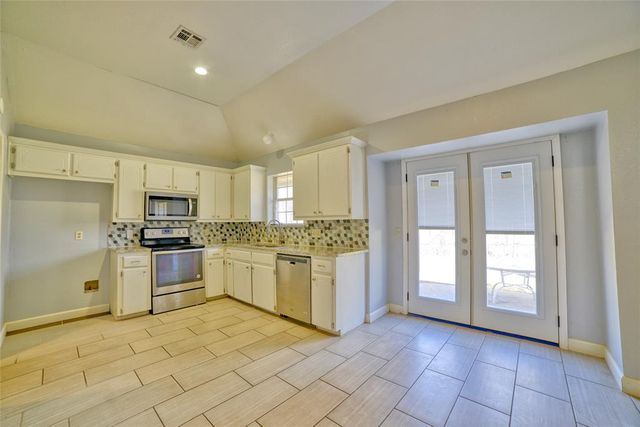 923 Castle Road, Edmond, OK 73034