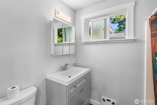 2325 Jackson Avenue NW, Olympia, WA 98502