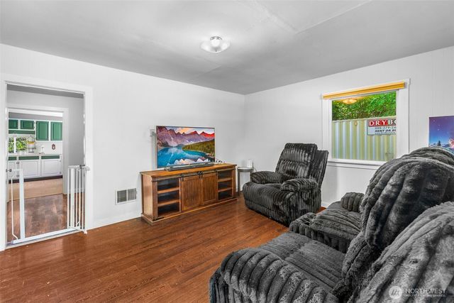 2325 Jackson Avenue NW, Olympia, WA 98502