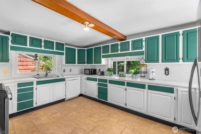 2325 Jackson Avenue NW, Olympia, WA 98502
