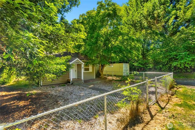 2325 Jackson Avenue NW, Olympia, WA 98502