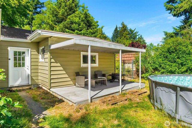2325 Jackson Avenue NW, Olympia, WA 98502