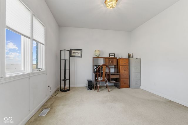 5702 W 100 N, Greenfield, IN 46140