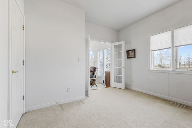 5702 W 100 N, Greenfield, IN 46140