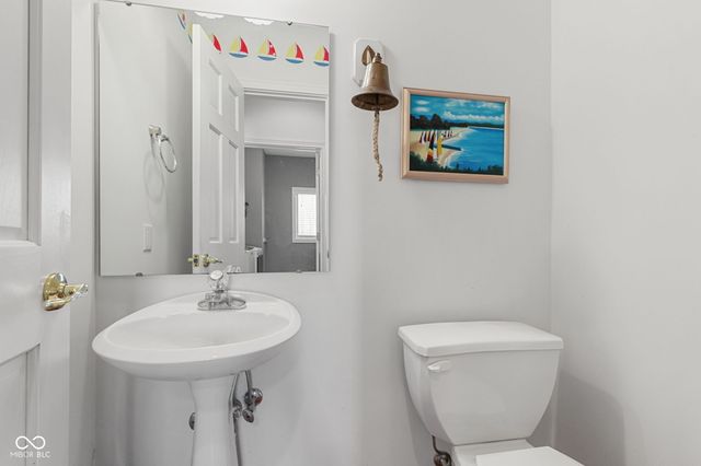 5702 W 100 N, Greenfield, IN 46140