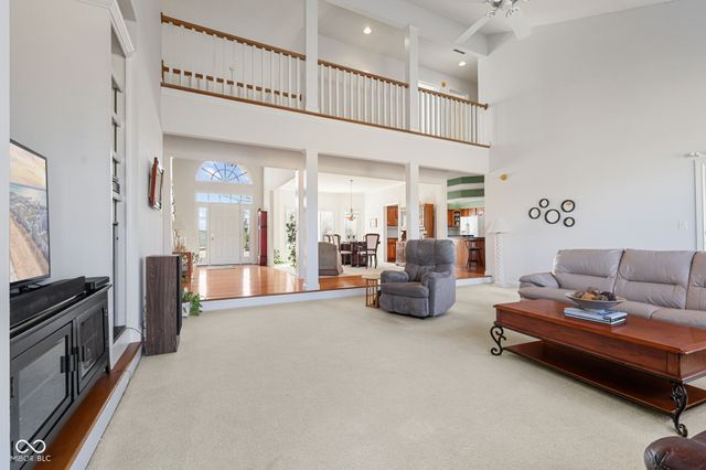 5702 W 100 N, Greenfield, IN 46140