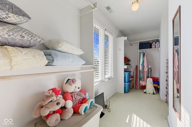 5702 W 100 N, Greenfield, IN 46140