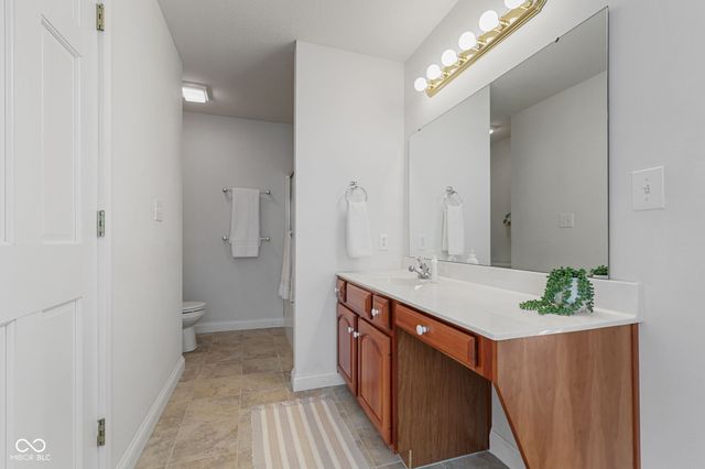 5702 W 100 N, Greenfield, IN 46140