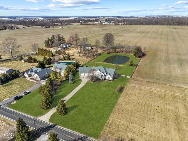 5702 W 100 N, Greenfield, IN 46140