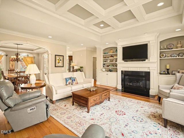 83 Broad Leaf Court, Chapel Hill, NC 27517