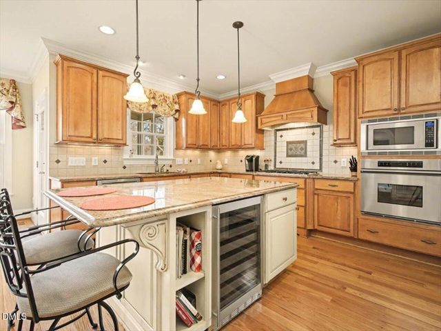 83 Broad Leaf Court, Chapel Hill, NC 27517