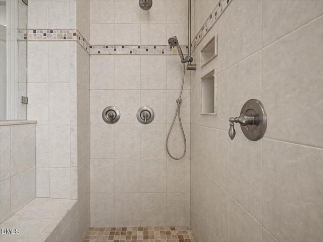 83 Broad Leaf Court, Chapel Hill, NC 27517