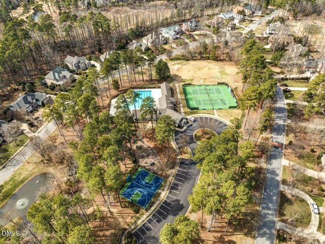 83 Broad Leaf Court, Chapel Hill, NC 27517