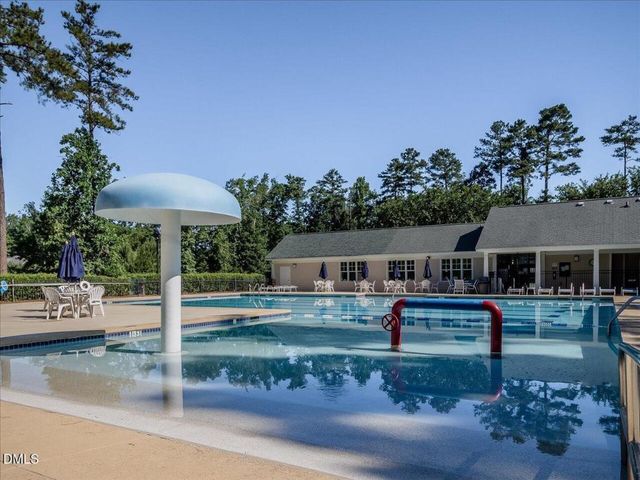 83 Broad Leaf Court, Chapel Hill, NC 27517