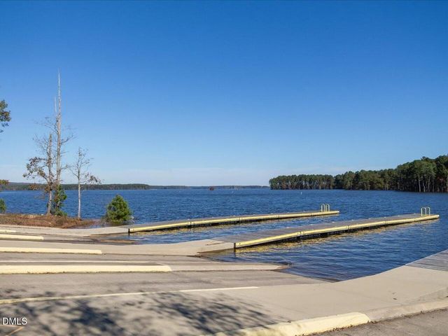 83 Broad Leaf Court, Chapel Hill, NC 27517