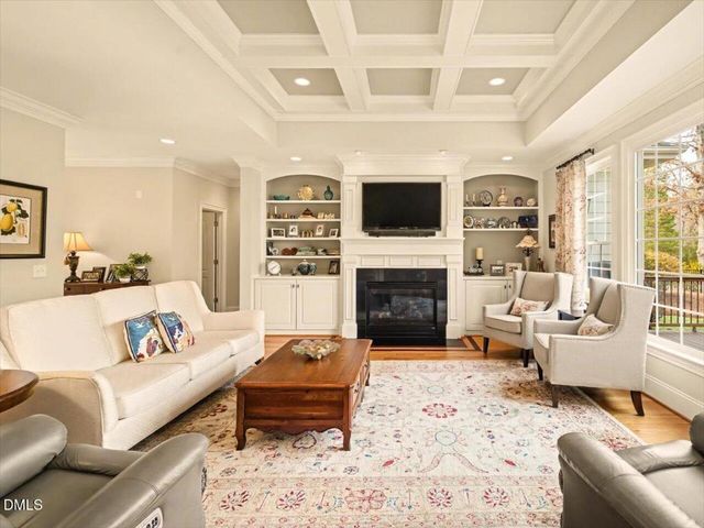 83 Broad Leaf Court, Chapel Hill, NC 27517