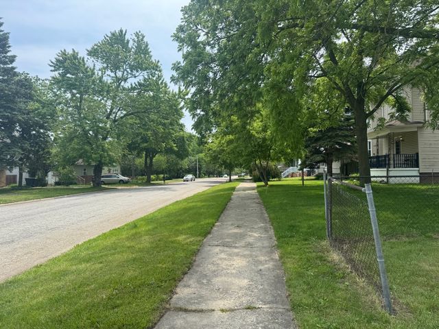 2524 Gilboa Avenue, Zion, IL 60099