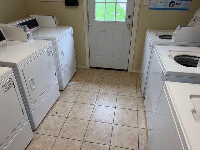 200 Milltown Rd 207, Plum Boro, PA 15068