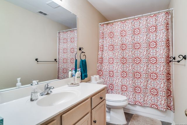 7111 SNOWDEN CRST, San Antonio, TX 78240