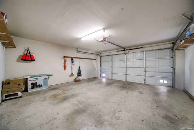 7111 SNOWDEN CRST, San Antonio, TX 78240