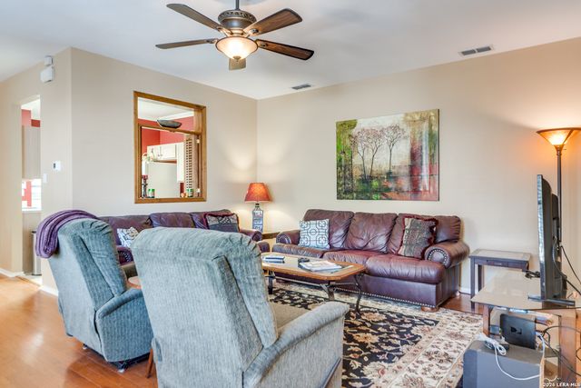 7111 SNOWDEN CRST, San Antonio, TX 78240