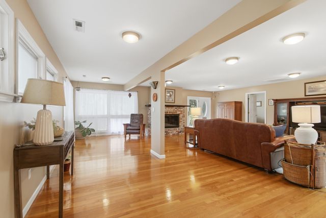 27 41st Avenue, Isle Of Palms, SC 29451