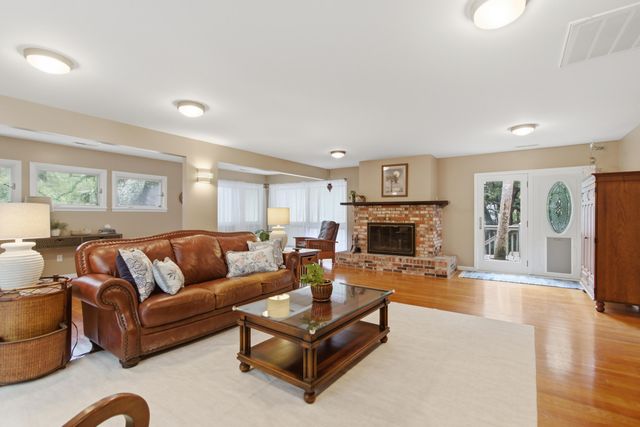 27 41st Avenue, Isle Of Palms, SC 29451