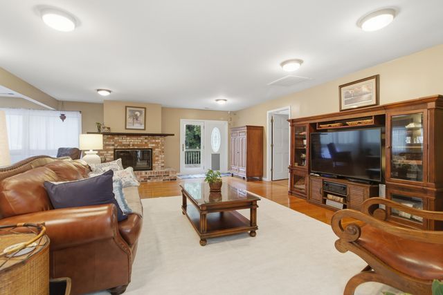27 41st Avenue, Isle Of Palms, SC 29451