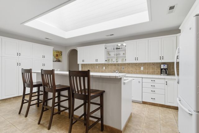 27 41st Avenue, Isle Of Palms, SC 29451
