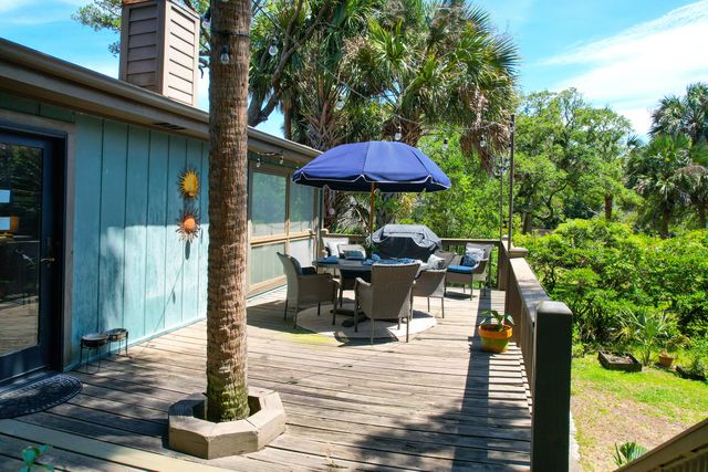 27 41st Avenue, Isle Of Palms, SC 29451