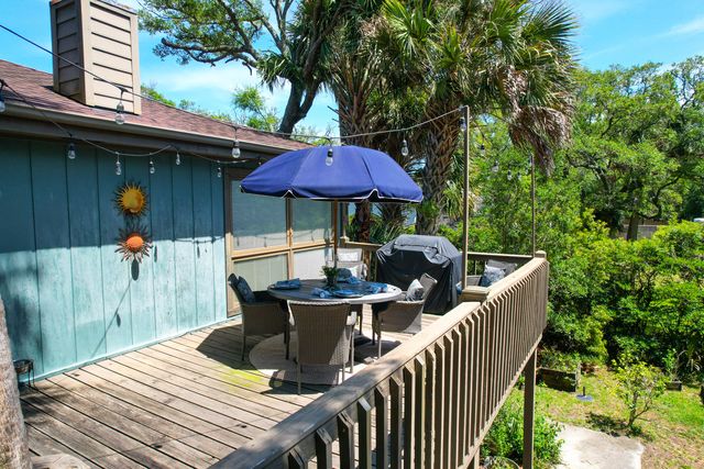 27 41st Avenue, Isle Of Palms, SC 29451