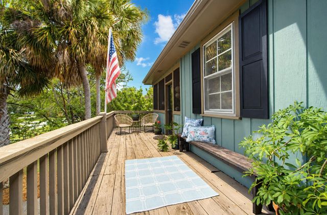 27 41st Avenue, Isle Of Palms, SC 29451