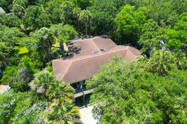 27 41st Avenue, Isle Of Palms, SC 29451